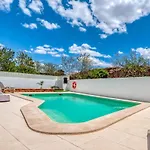 Villa Moradia Messines